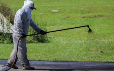 Asphalt Parking Lot and Driveway Sealcoating – Quick Guide For Property Managers and Homeowners