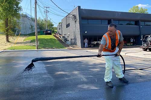 When Should You Seal a New Asphalt Driveway?