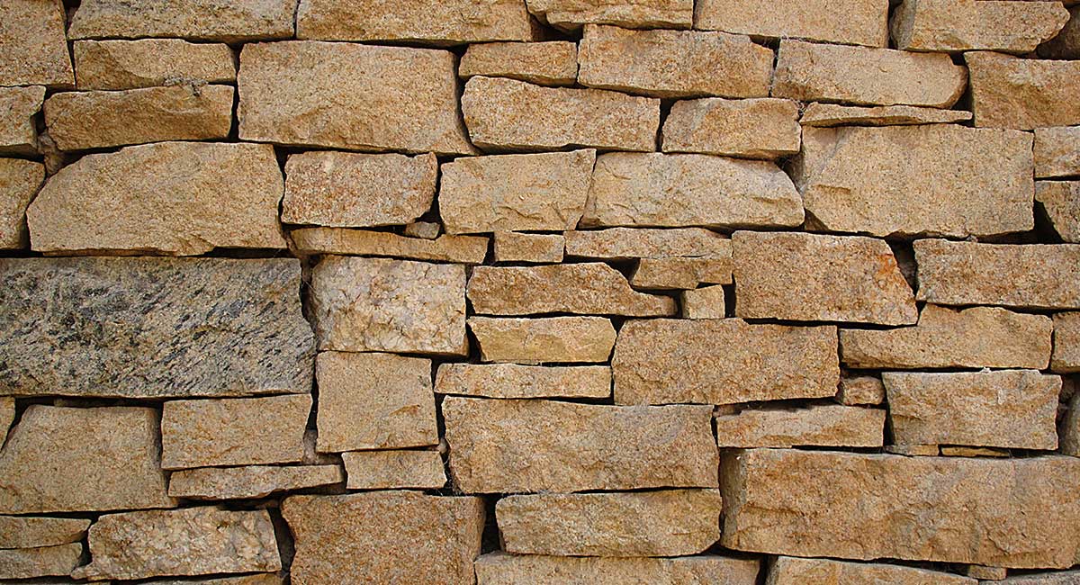 Benefits of Retaining Walls: Maximize Your Landscape Space